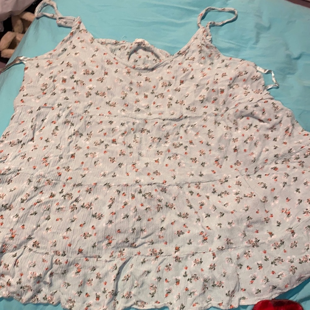 Light floral tank